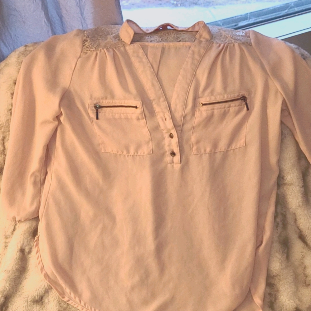 Hollywould pink laced shirt